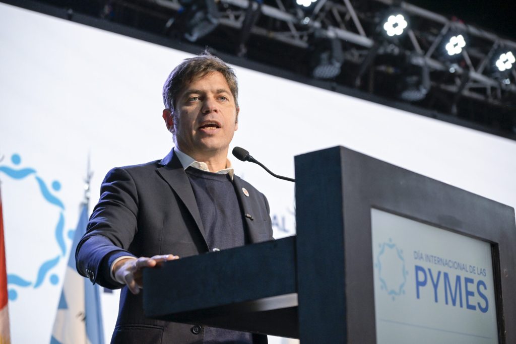 Kicillof en el Día Internacional de las pymes: «La política económica del Gobierno de Milei es incompatible con la industria y el desarrollo de las pymes locales»