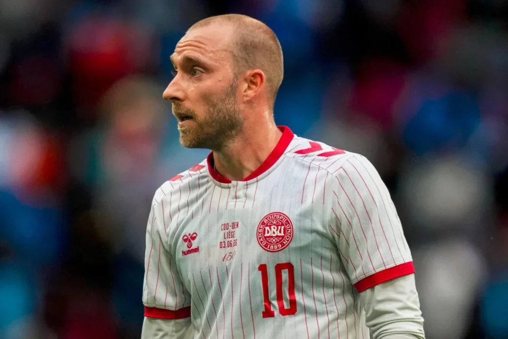 Christian Eriksen volvió a desplomarse durante un partido de fútbol