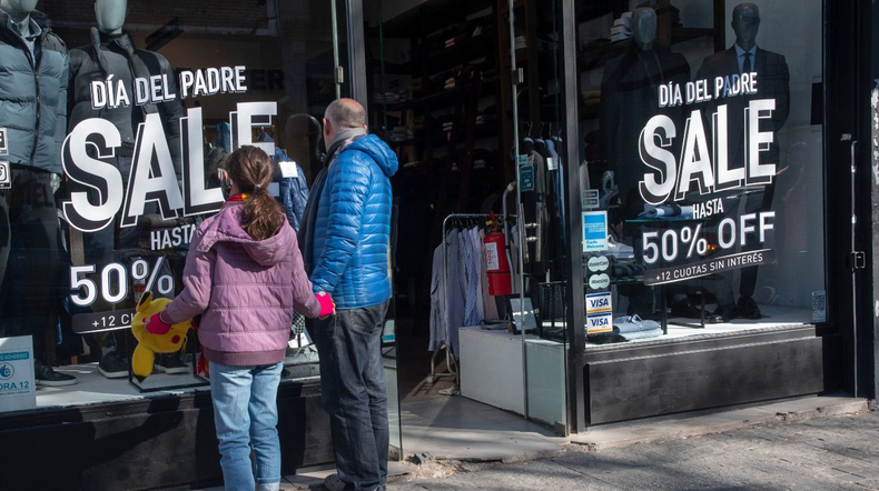 Enfriamiento del consumo: las ventas por el Día del Padre cayeron respecto al año pasado