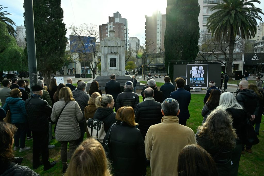 Bahía conmemoró el 32° aniversario del atentado a la AMIA con el pedido de justicia