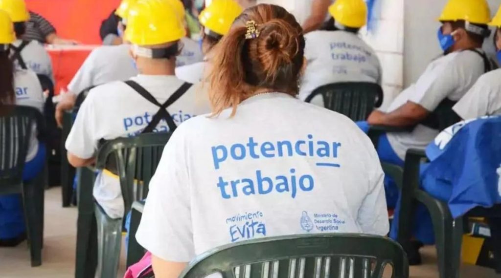 La mitad del país se percibe de clase baja y el 86% asegura que su salario no le gana a la inflación